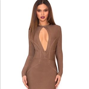 🚫 SOLD 🚫 House of CB Dress